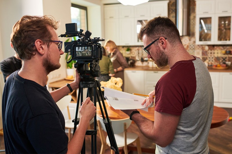 Video-Production-Company-vs.-Freelancer-How-to-Choose